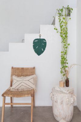 TDy Corners Macrame Feather Monstera Leaf Wall Hanging (2)